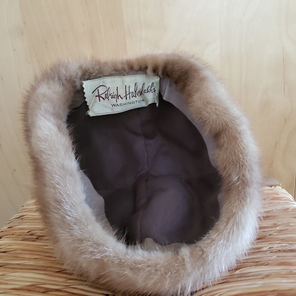 VINTAGE Fur Hat! main image 10